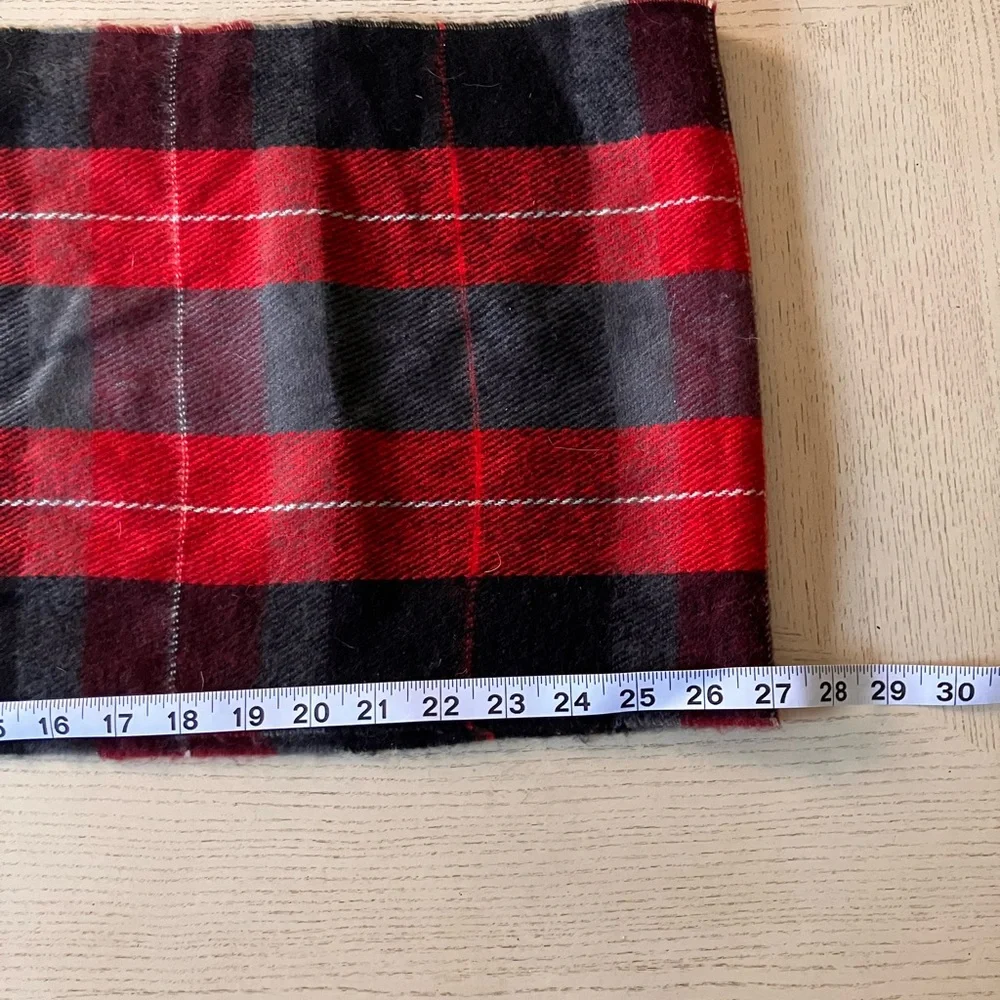 Classic Cashmere Red and Black Plaid Scarf
